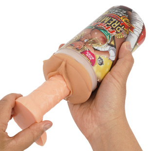 オナカップにディルドやペニスを挿入している