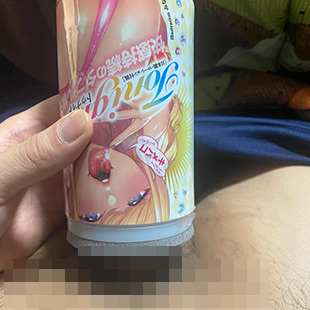 オナカップにディルドやペニスを挿入している