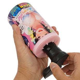 オナカップにディルドやペニスを挿入している